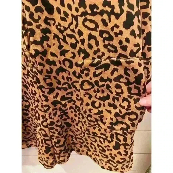 NWOT Entro Leopard Animal Print Long Sleeve Shorts Romper, sz S - Picture 5 of 12